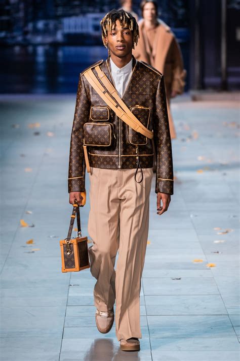 louis vuitton menswear show 2018|Louis Vuitton men's suits price.